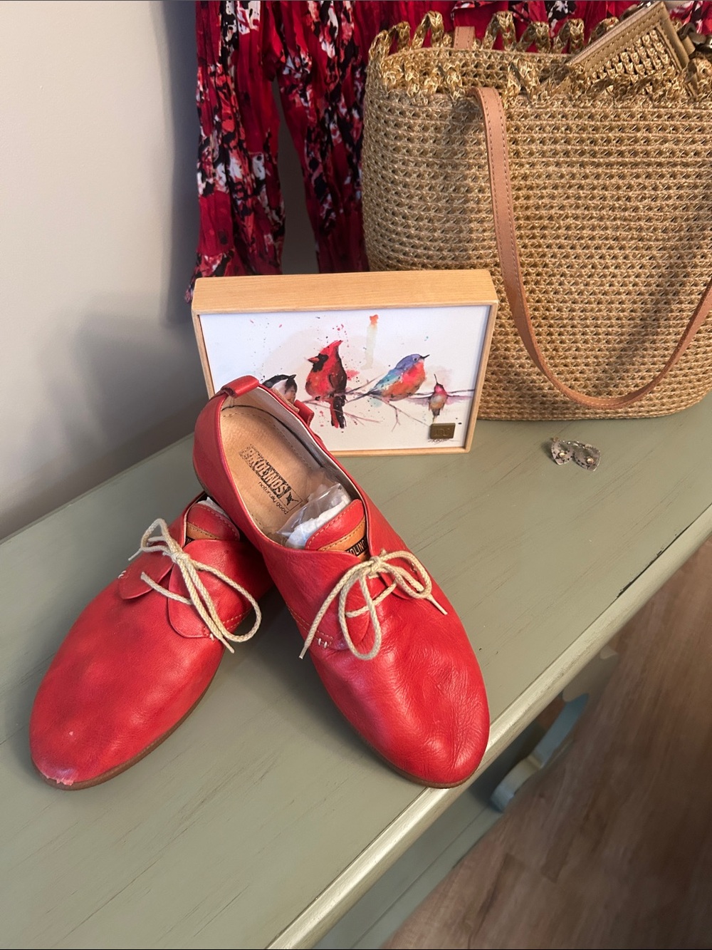 PIKOLINOS Red Leather Lace-Up Flats with Contrast Laces Pikolinos